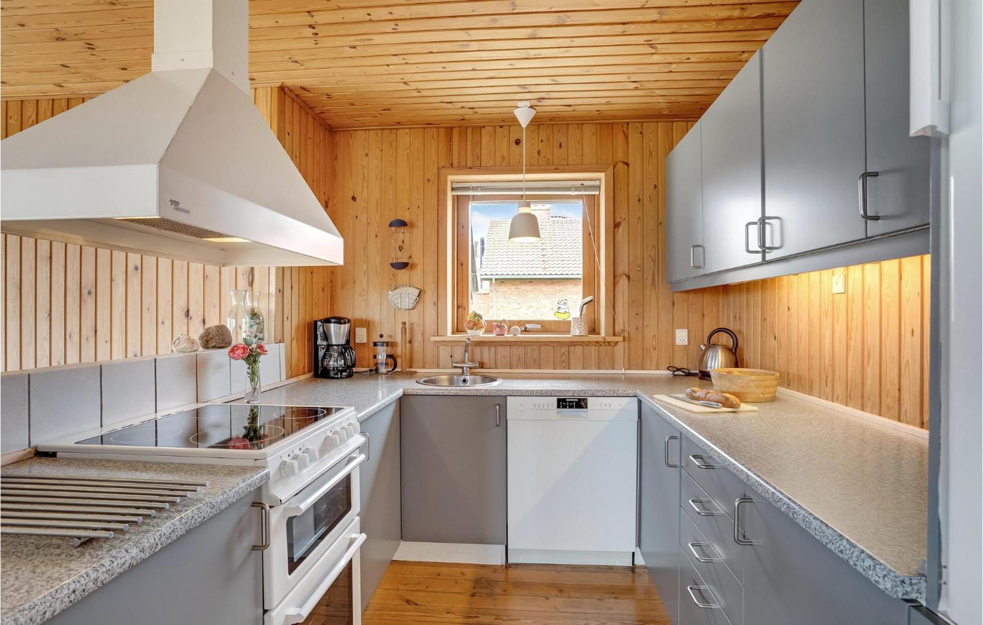 Semesterbostad Awesome In With Kitchen *